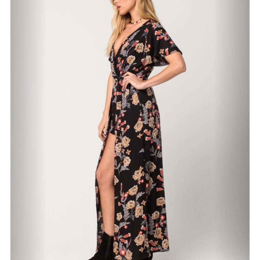 Beautiful Maxi Romper!